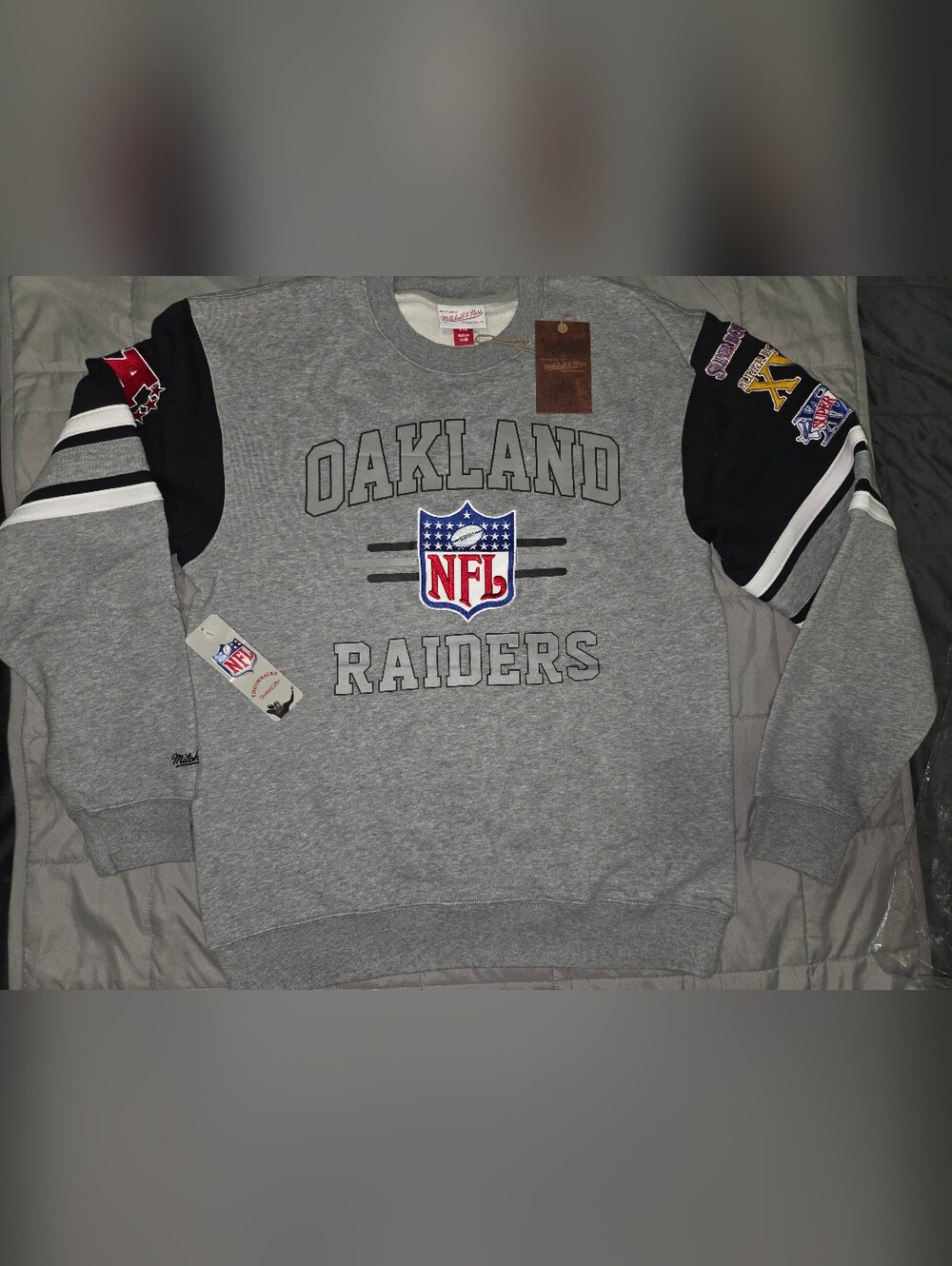 Oakland Raiders Heather Gray Vintage Logo Pullover Sweatshirt Size Medium